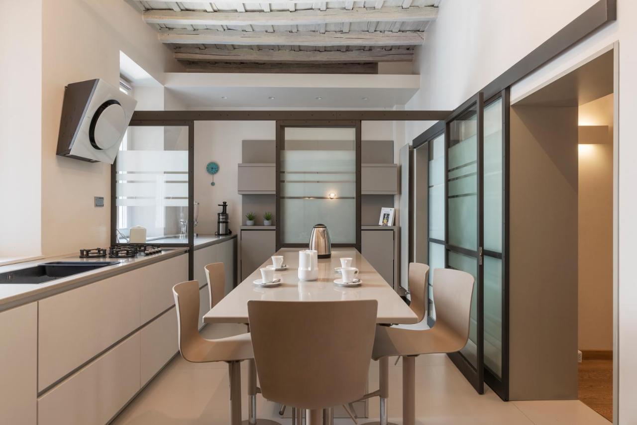 Piazza Navona Elegant Apartment โรม ภายนอก รูปภาพ