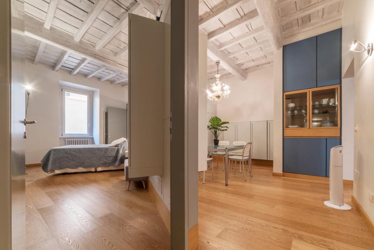 Piazza Navona Elegant Apartment โรม ภายนอก รูปภาพ